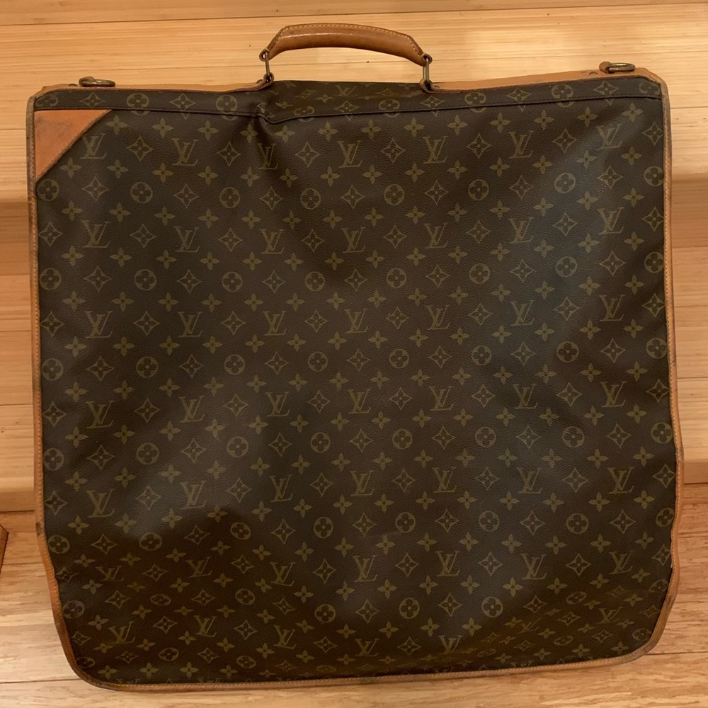 Vintage Louis Vuitton garment bag